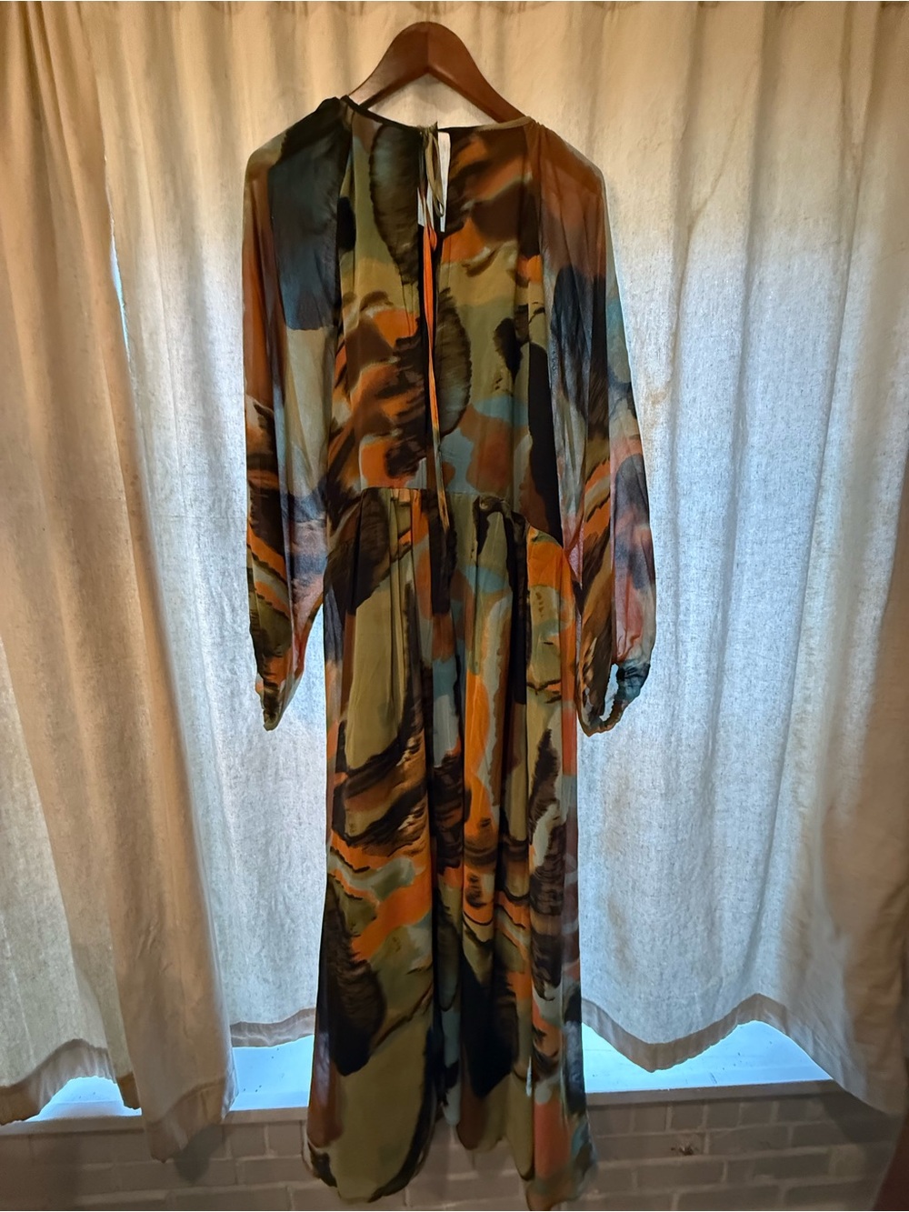 ASOS Multicolor Abstract Maxi Dress in Green, Orange & Blue - Picture 4 of 4